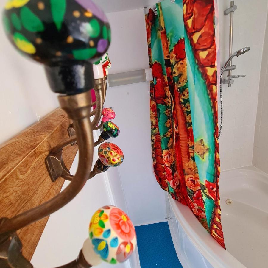 Frida'S Cottage Whitby Ngoại thất bức ảnh